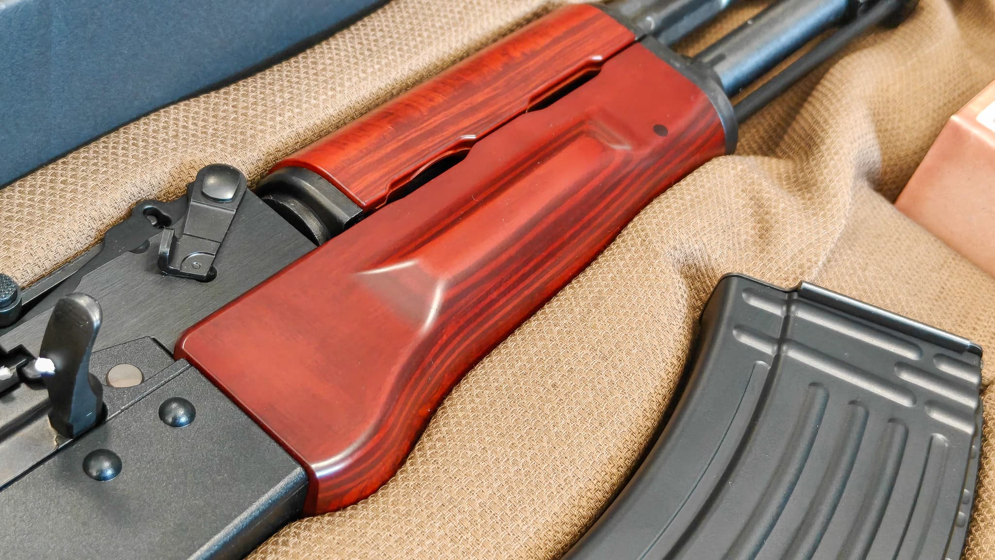 Tokyo Marui AKM GBBR – widok od przodu